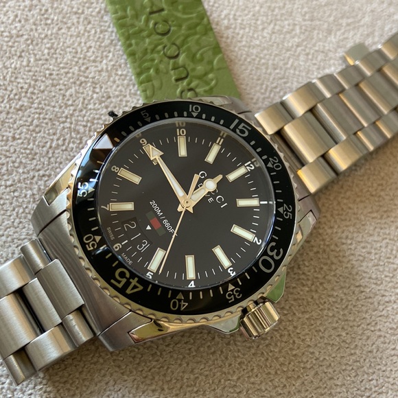 NWT Authentic Gucci Dive Bracelet Men Watch, 40mm - Picture 2 of 9